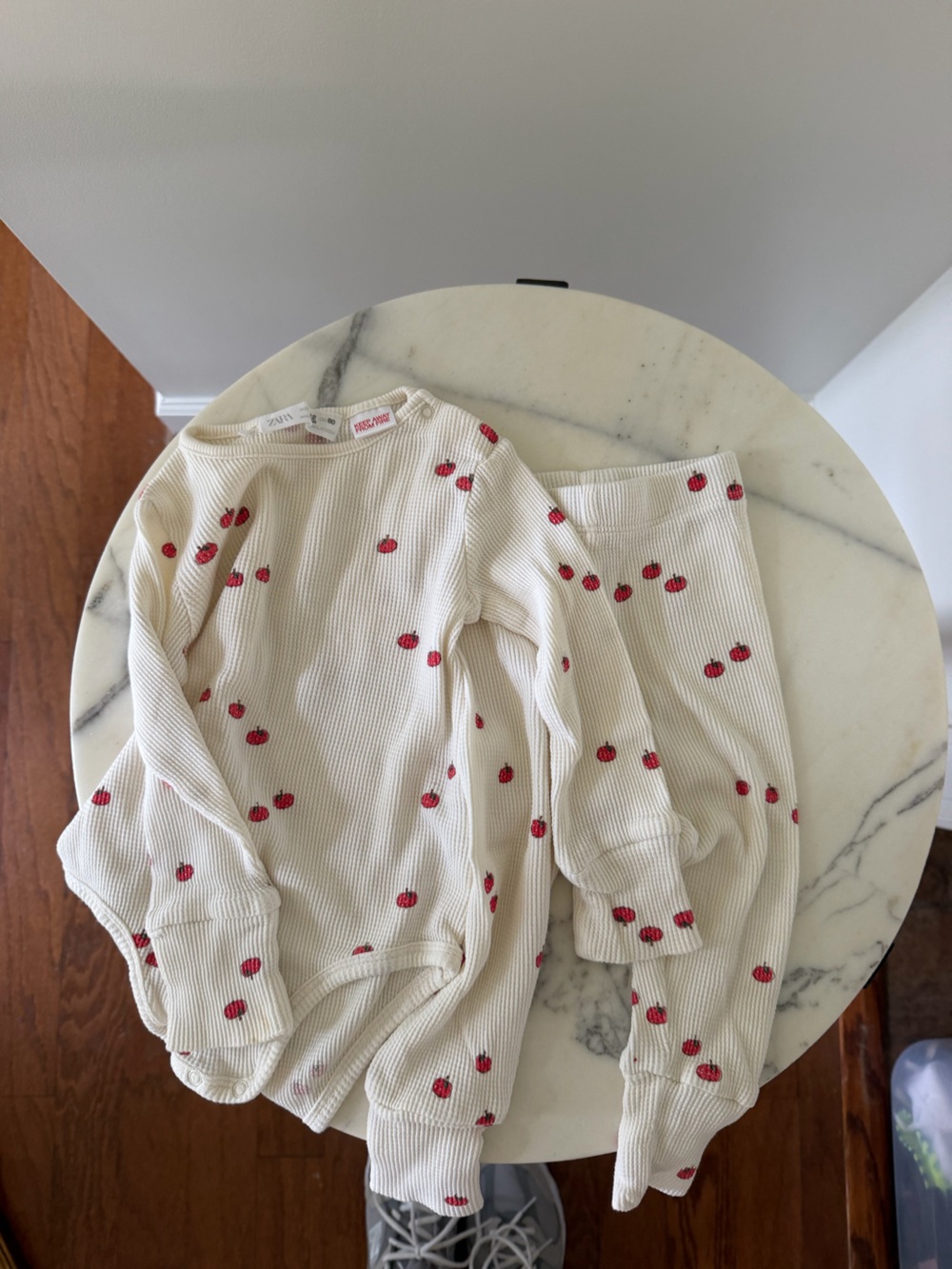 Cream Kids Thermal Top with Red Tomatoes Apples